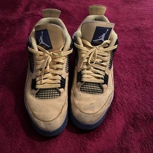 Jordan 4 Lightning